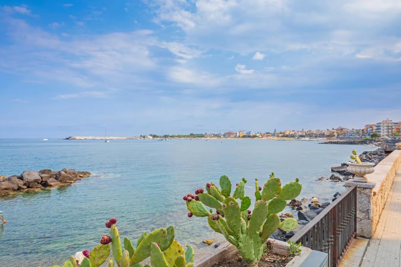 La Gioia Hotel Giardini Naxos Exterior photo